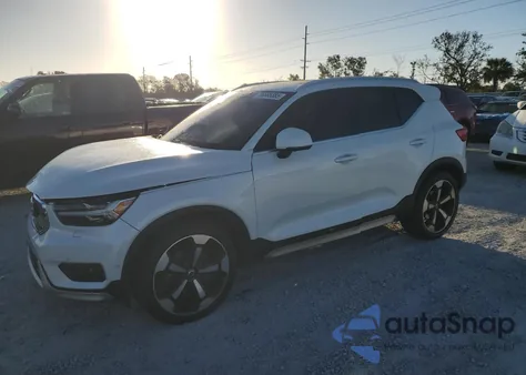 2019 Volvo Xc40 T5 Inscription из США, поврежденный, VIN YV4162UL5K2114549